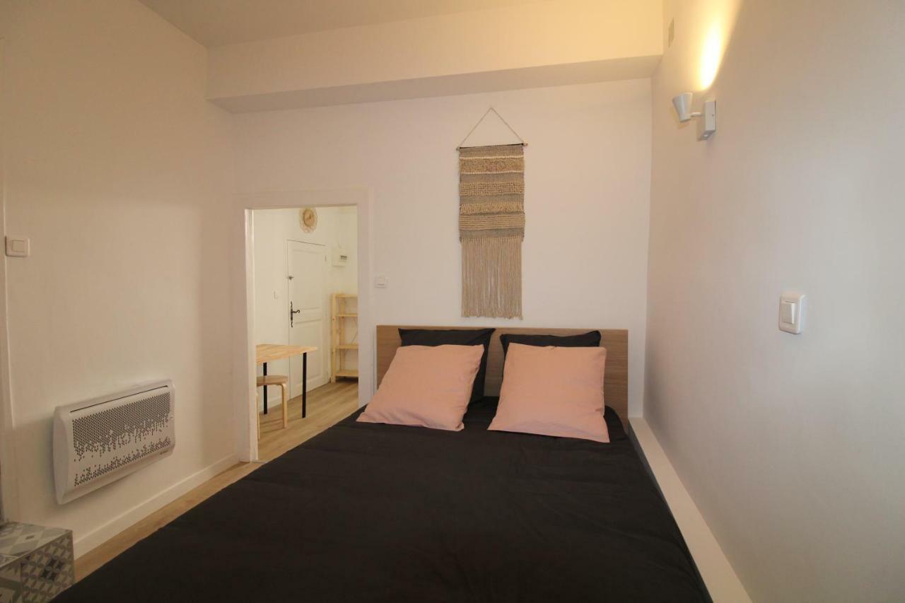 Le Lodeve Apartment มงต์เปอลิเยร์ ภายนอก รูปภาพ