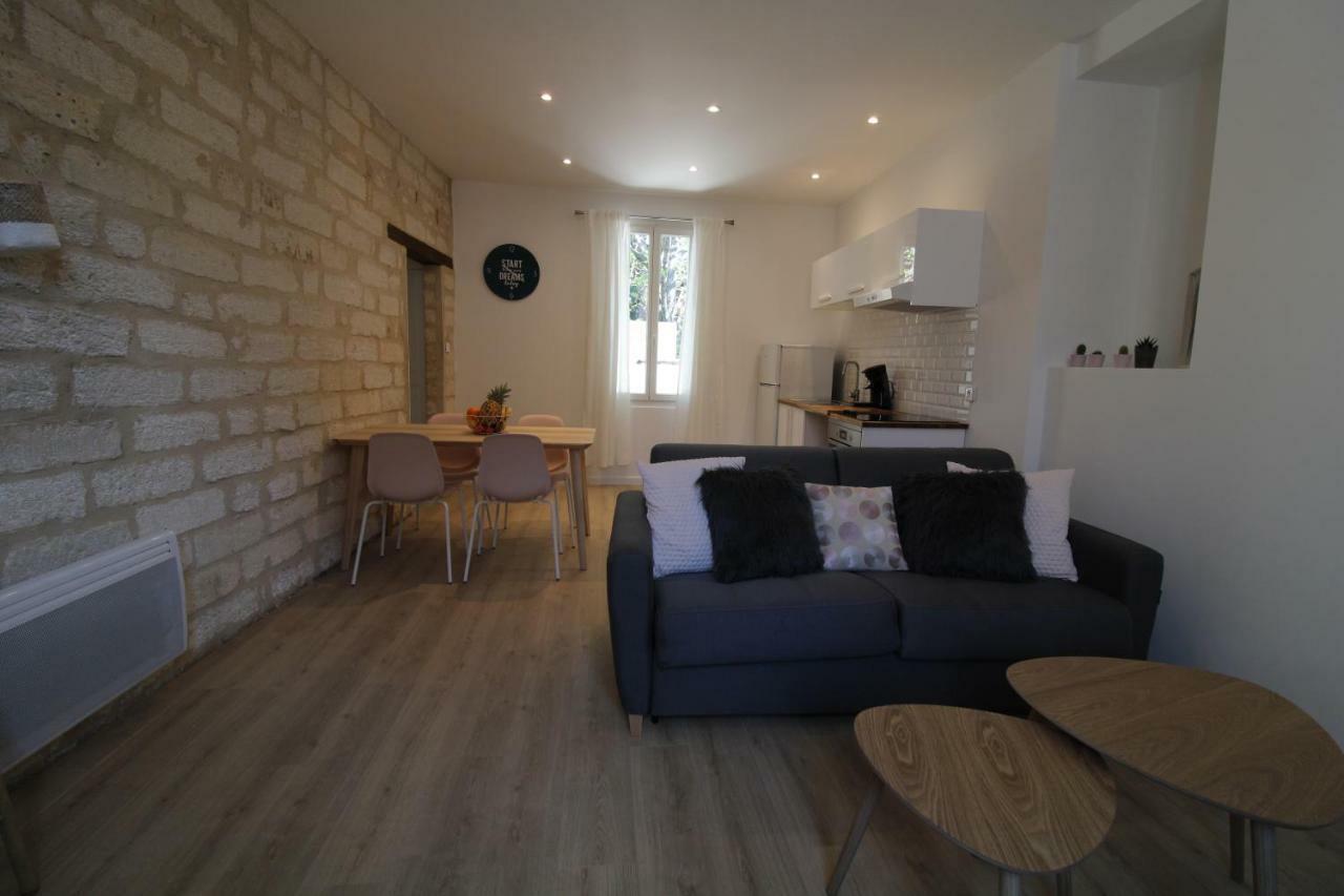 Le Lodeve Apartment มงต์เปอลิเยร์ ภายนอก รูปภาพ