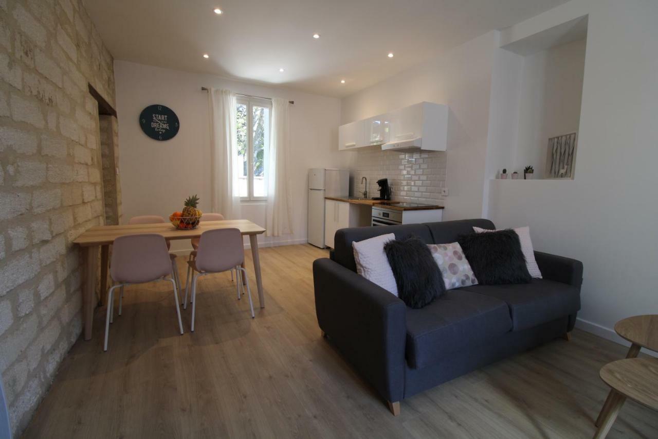 Le Lodeve Apartment มงต์เปอลิเยร์ ภายนอก รูปภาพ